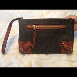 Michael Kors Clutch